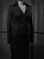 Женский костюм из ткани Valentino: жакет и юбка - ателье Grace Couture